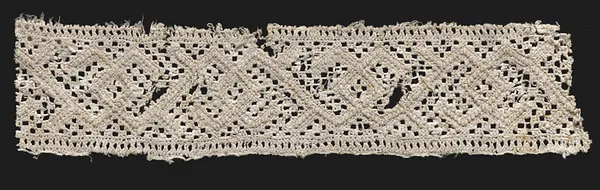 Lace fragment