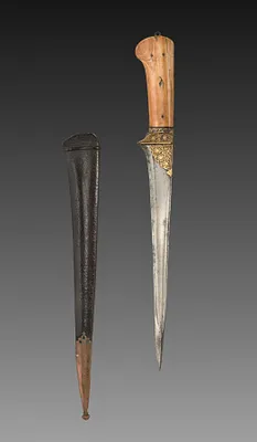 Dagger with Brown Leather Case