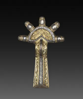 Bow Fibula