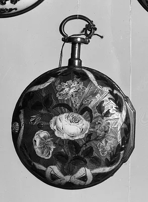FLORAL MOTIFS