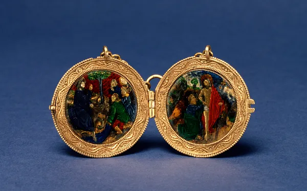 Locket with Christ's Entry into Jerusalem and Doubting Thomas