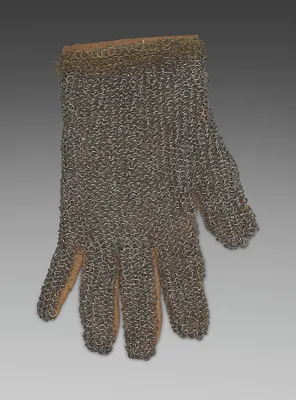Gauntlet of Mail
