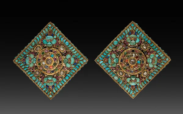 Charm Case Pair