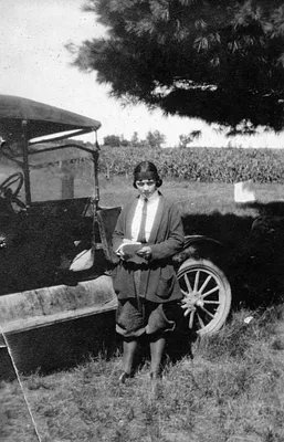 Woman with Automobile, 1939