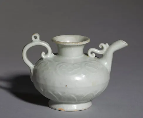 Ewer with Floral Scrolls and Plantain Leaves in Relief
