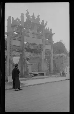 Widows' arch in Ningpo