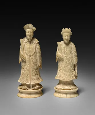 Chess Pieces: King and Queen