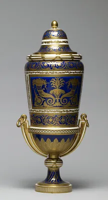 One of a Pair of Vases (Vase chinois; vase à pied de globe)