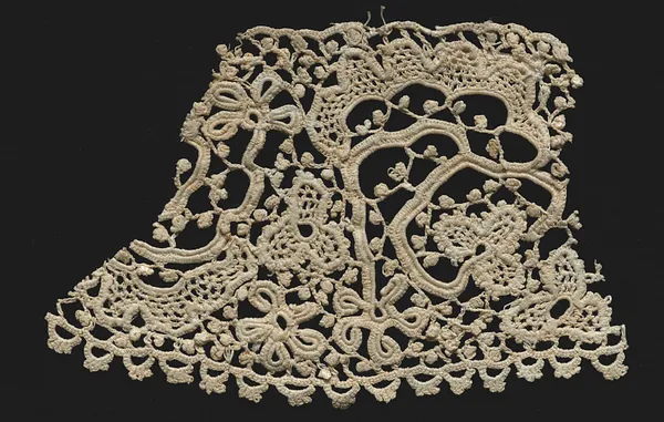 Lace Fragment