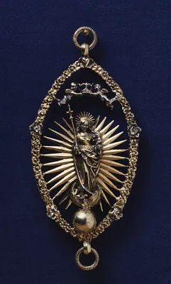 Pendant with the Virgin and Child in Glory