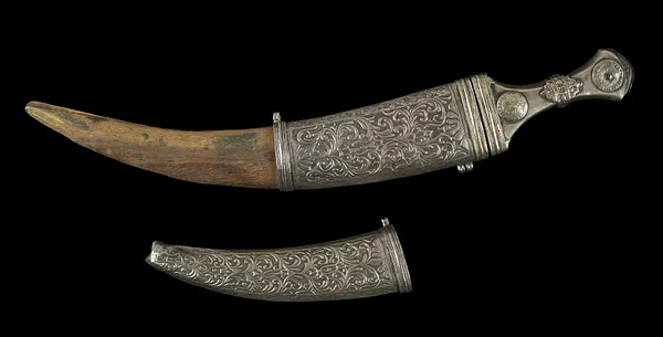 Thuma (Dagger) and Sheath