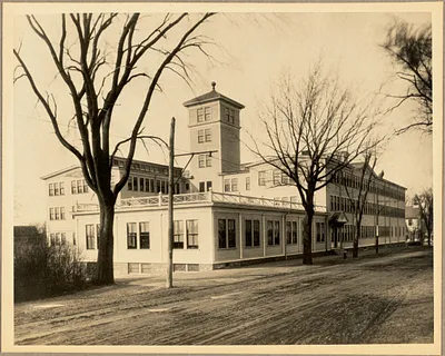 The factoy from Main Street in 1915